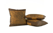 Load image into Gallery viewer, "Pebbles" 18" x 18" pillow
